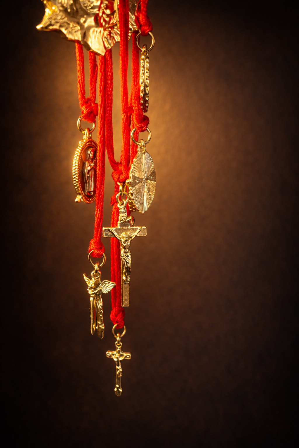 Virgen de Guadalupe Hanging Charm (Red Devotional Protection Amulet) ✨