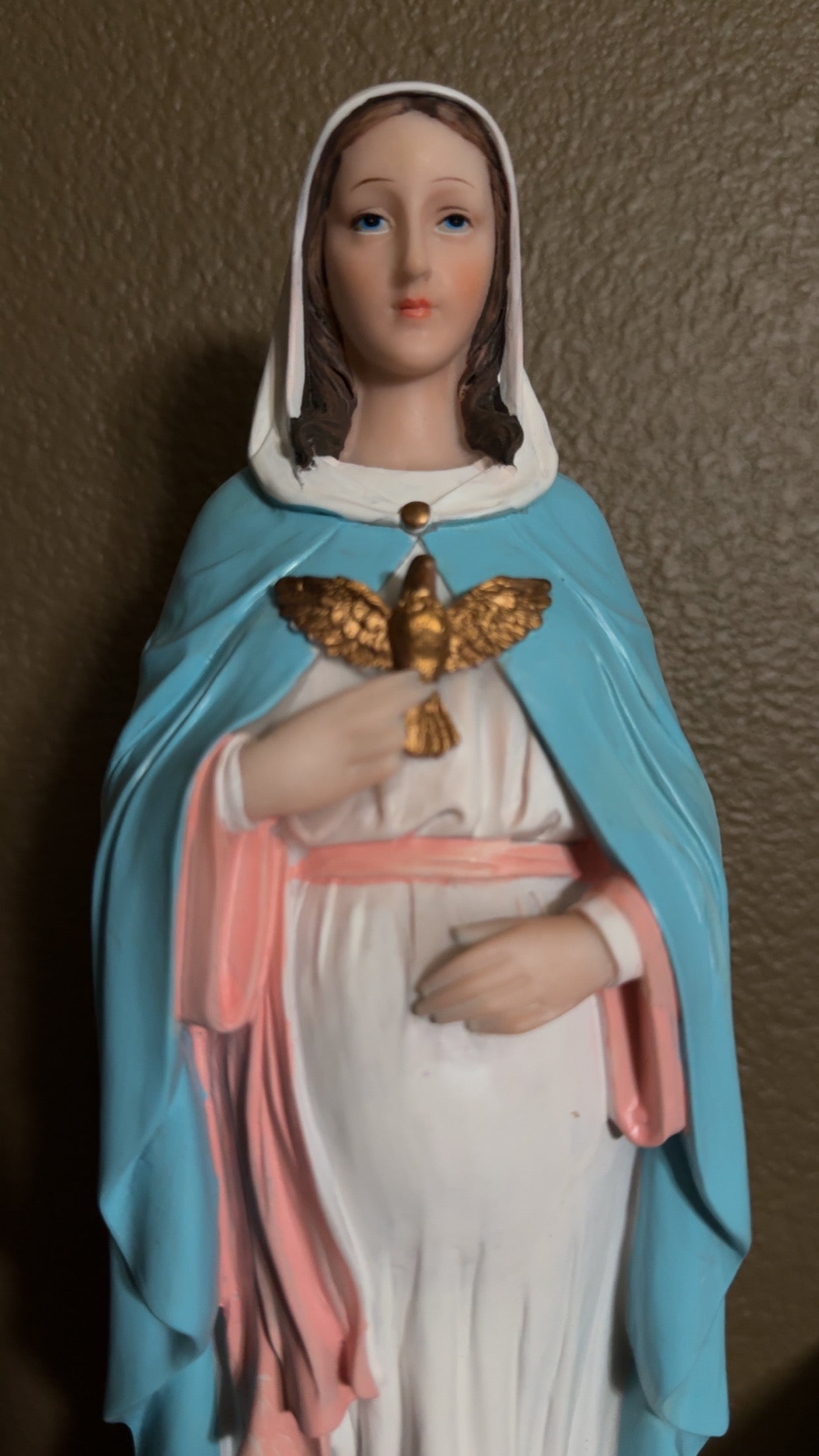 Virgen de la Dulce Espera Statue